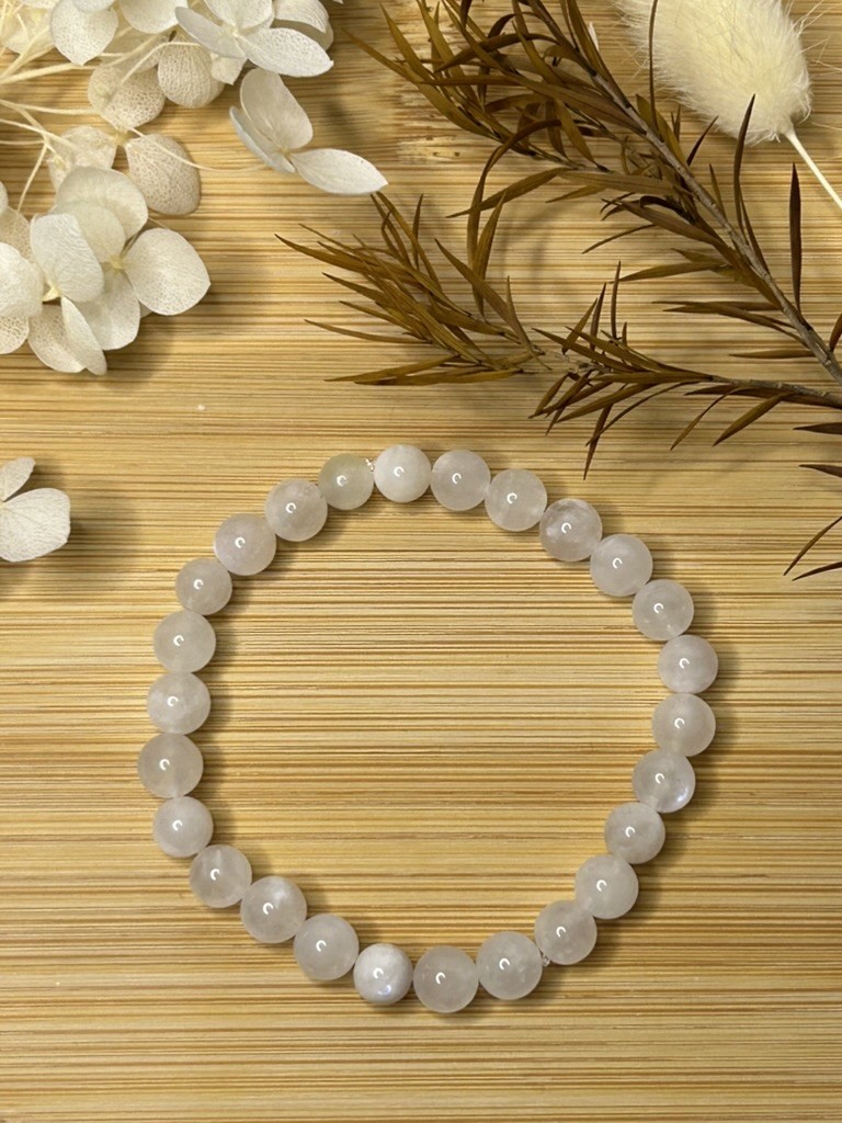 Mondsteinarmband Blush Pure aus natürlichen rosafarbenen Mondsteinen, handgefertigtes Natursteinarmband auf elastischem Schmuckband von lunalai
