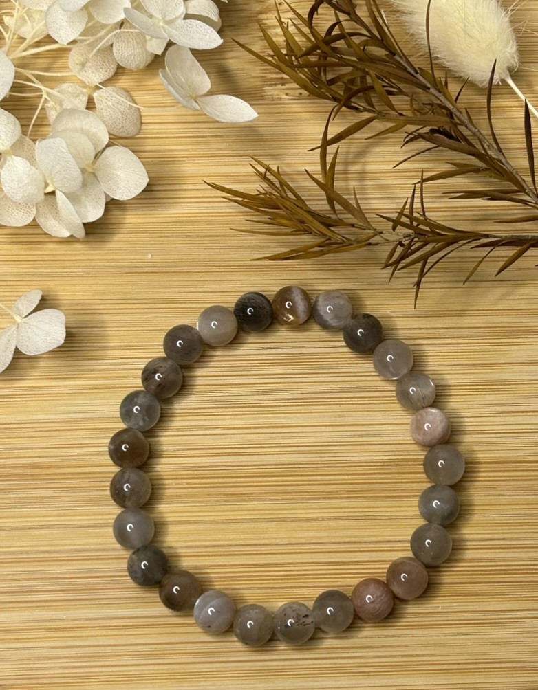 Mondsteinarmband Multicolour Pure aus natürlichen mehrfarbigen Mondsteinen, handgefertigtes Natursteinarmband auf elastischem Schmuckband von lunalai
